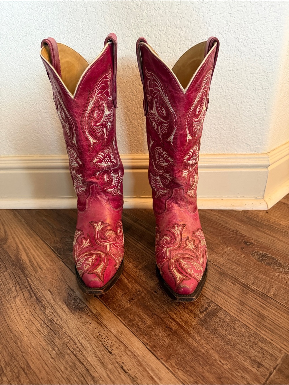 Women's Corral Pink Embroidered Western Cowboy Boots Sz 7